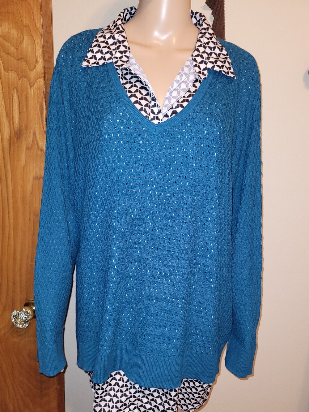 NWT - Croft & Barrow Women's Teal V-Neck Knit Sweater Faux Set.  Size 3X